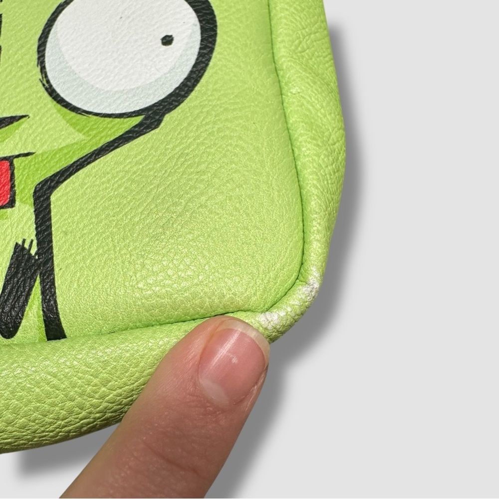 Buckle-Down Invader Zim Gir Crossbody And Mini Bag Keychain - Picture 4 of 16
